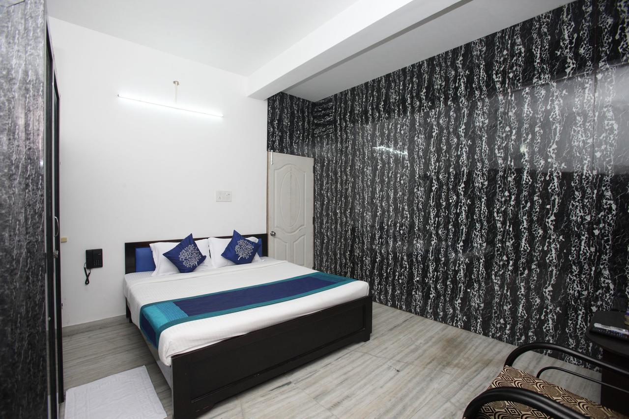 Oyo 935 Hotel Palkhee Mumbai Exterior foto