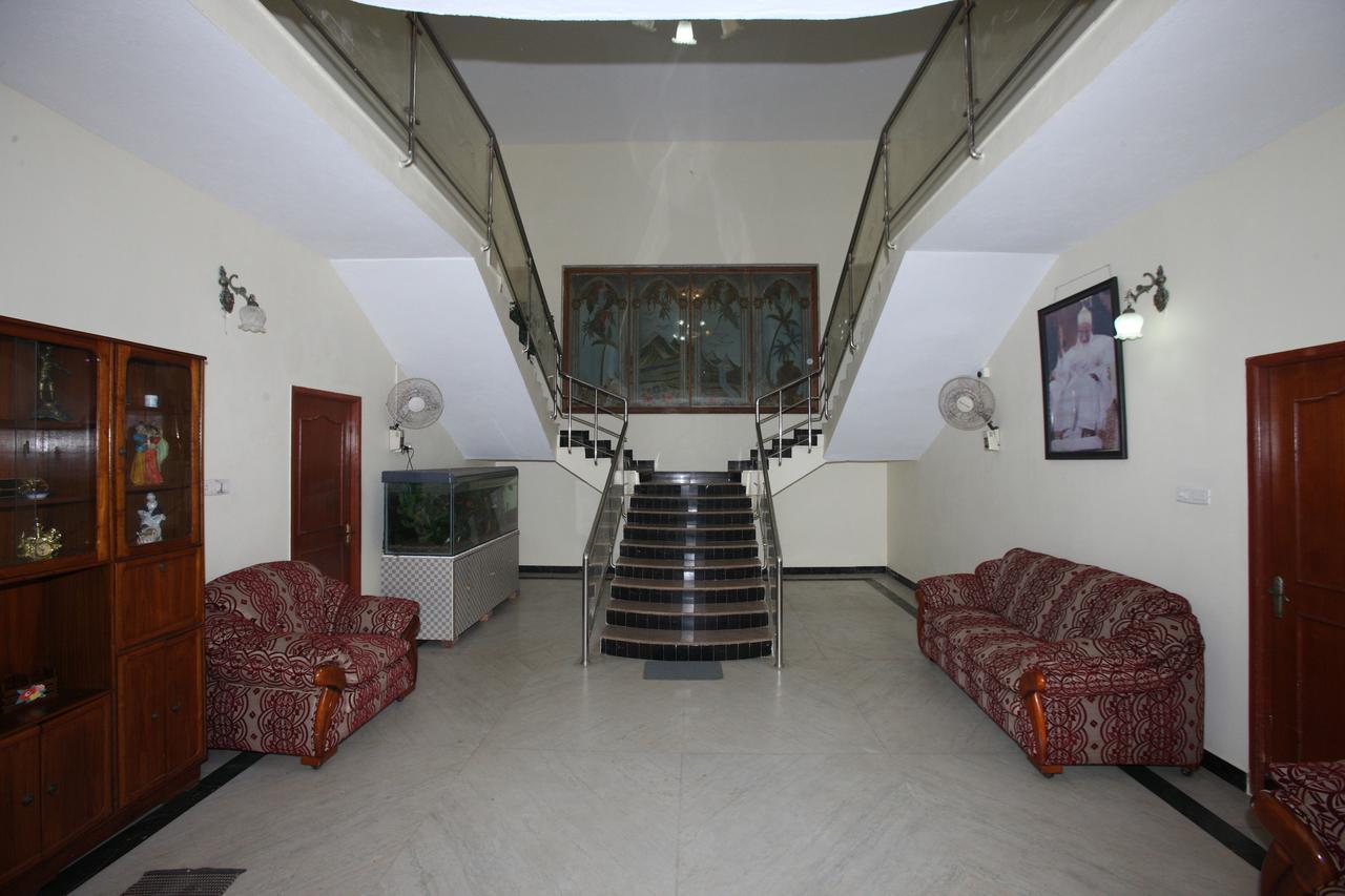 Oyo 935 Hotel Palkhee Mumbai Exterior foto
